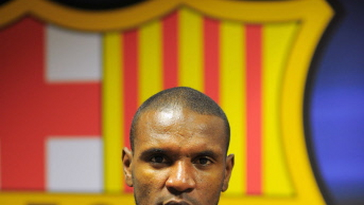 Eric Abidal, obrońca FC Barcelona, wraca do składu katalońskiej drużyny na rewanżowy mecz półfinałowy Ligi Mistrzów z Realem Madryt. Reprezentant Francji doszedł już do siebie po tym, jak wykryto u niego - a następnie usunięto - nowotwór wątroby - poinformowała UEFA na swojej stronie internetowej.