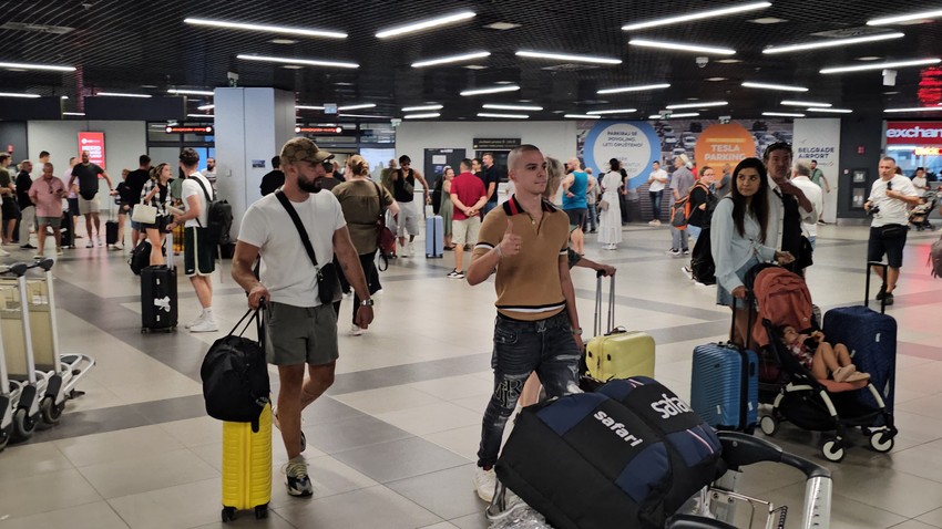 Vojaž i Gudelj na aerodromu