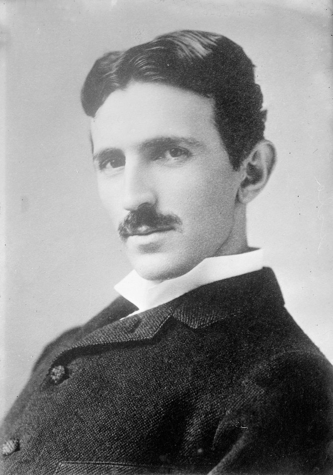 Nikola Tesla sahranjen je uz pesmu "Tamo daleko"