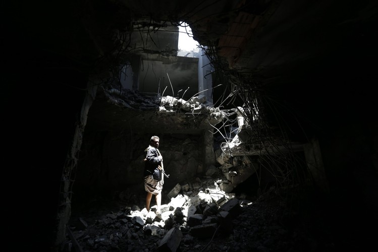 JEMEN. Naloty na zbuntowane miasto Sana