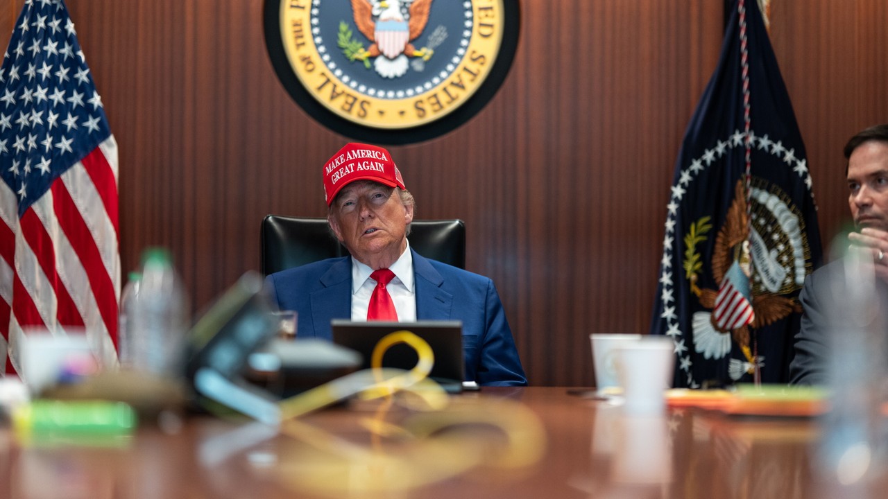 Kulisy decyzji Donalda Trumpa o ataku USA na Iran. 