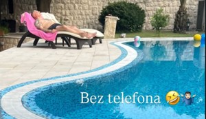 Čeda Jovanović na bazenu