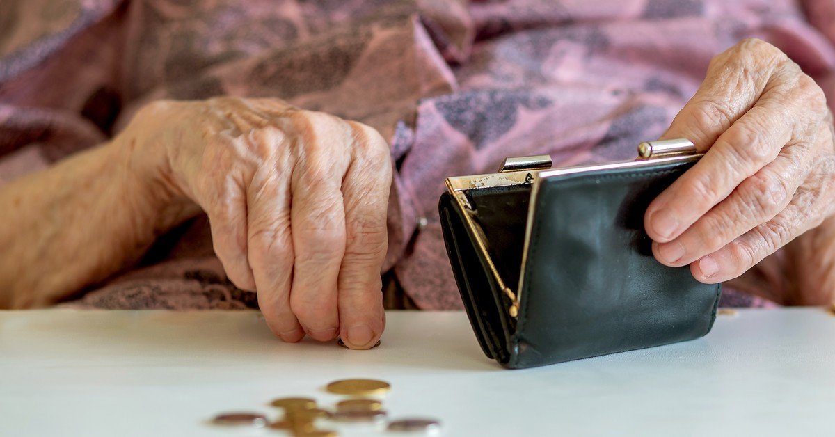 Waloryzacja emerytur i dodatków w 2026 roku. Ile zyskają seniorzy? Kwoty brutto i netto [TABELA]