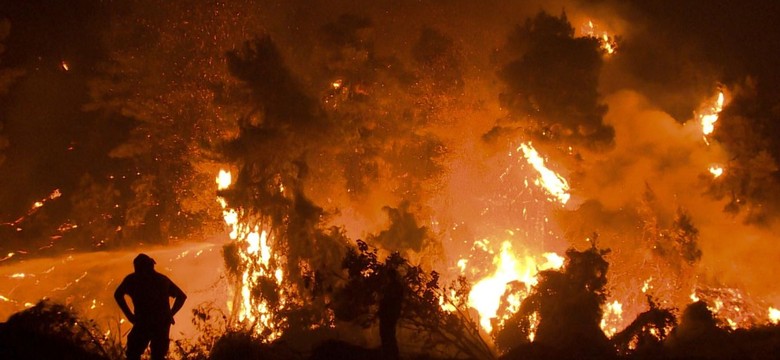 Grecy, Hiszpanie i Włosi walczą z pożarami