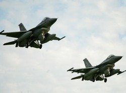 Polscy piloci nauczą się w końcu latać?