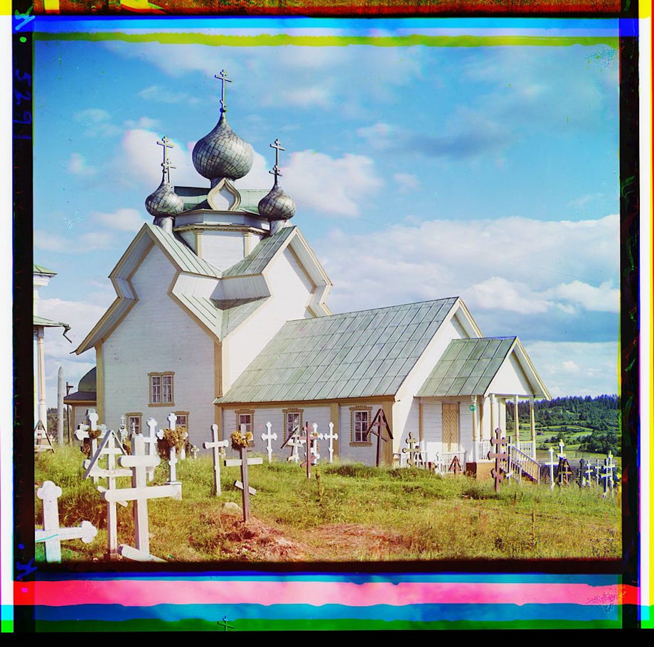 A view of the Assumption of the Mother of God Church in Deviatiny, which was 200 years old when the photo was taken in 1909.