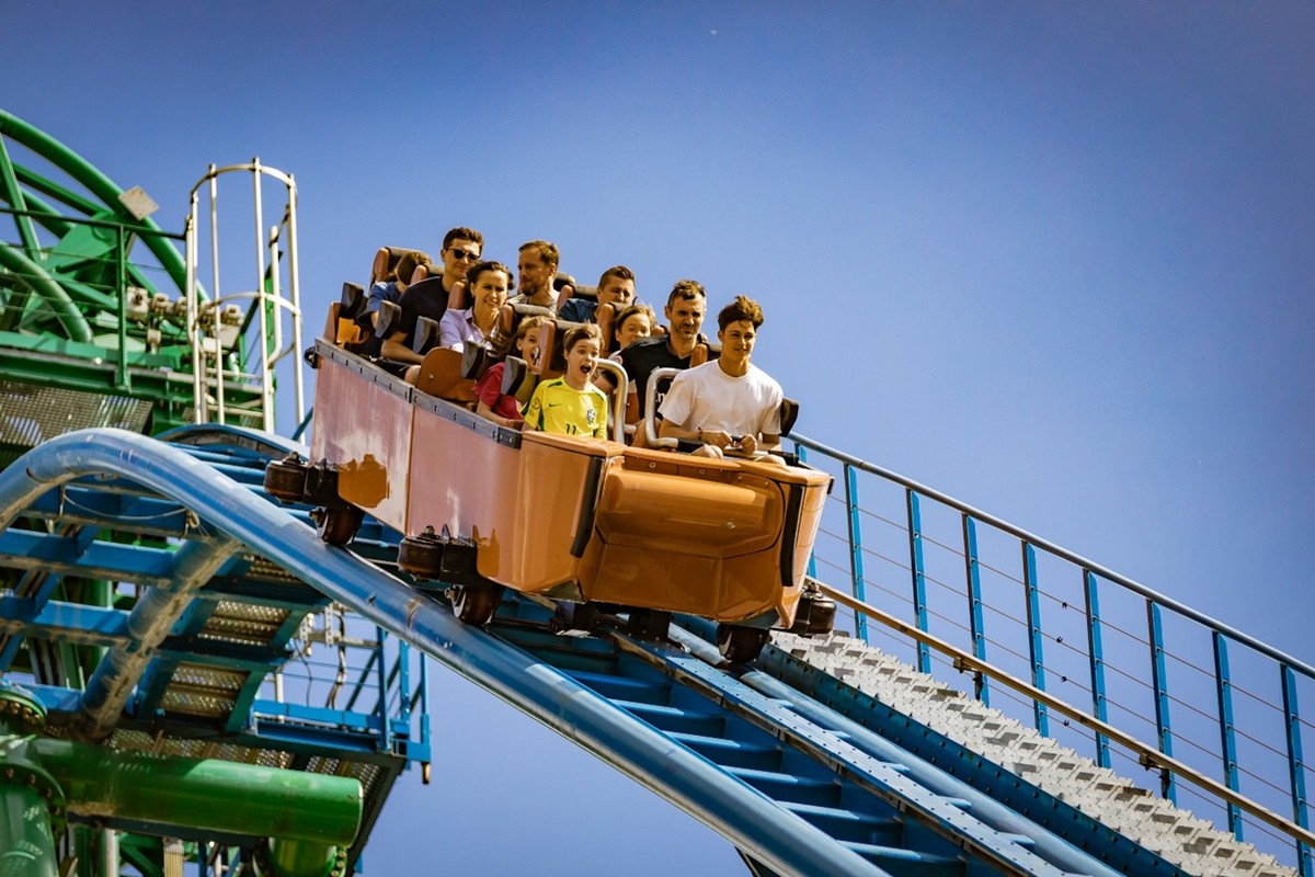 Czas na wspólne emocje! Energylandia świętuje z promocją 50% na drugi bilet