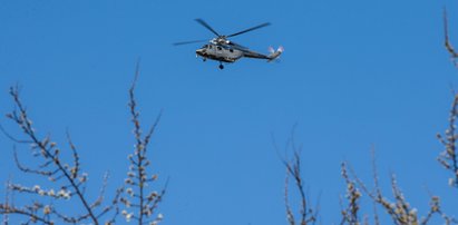 Śmigłowce i drony nad Krakowem. Tak policja sprawdza, czy przestrzegamy zakazów