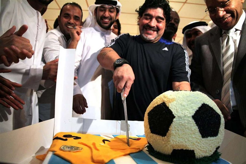 Maradona obchodzi 51 urodziny