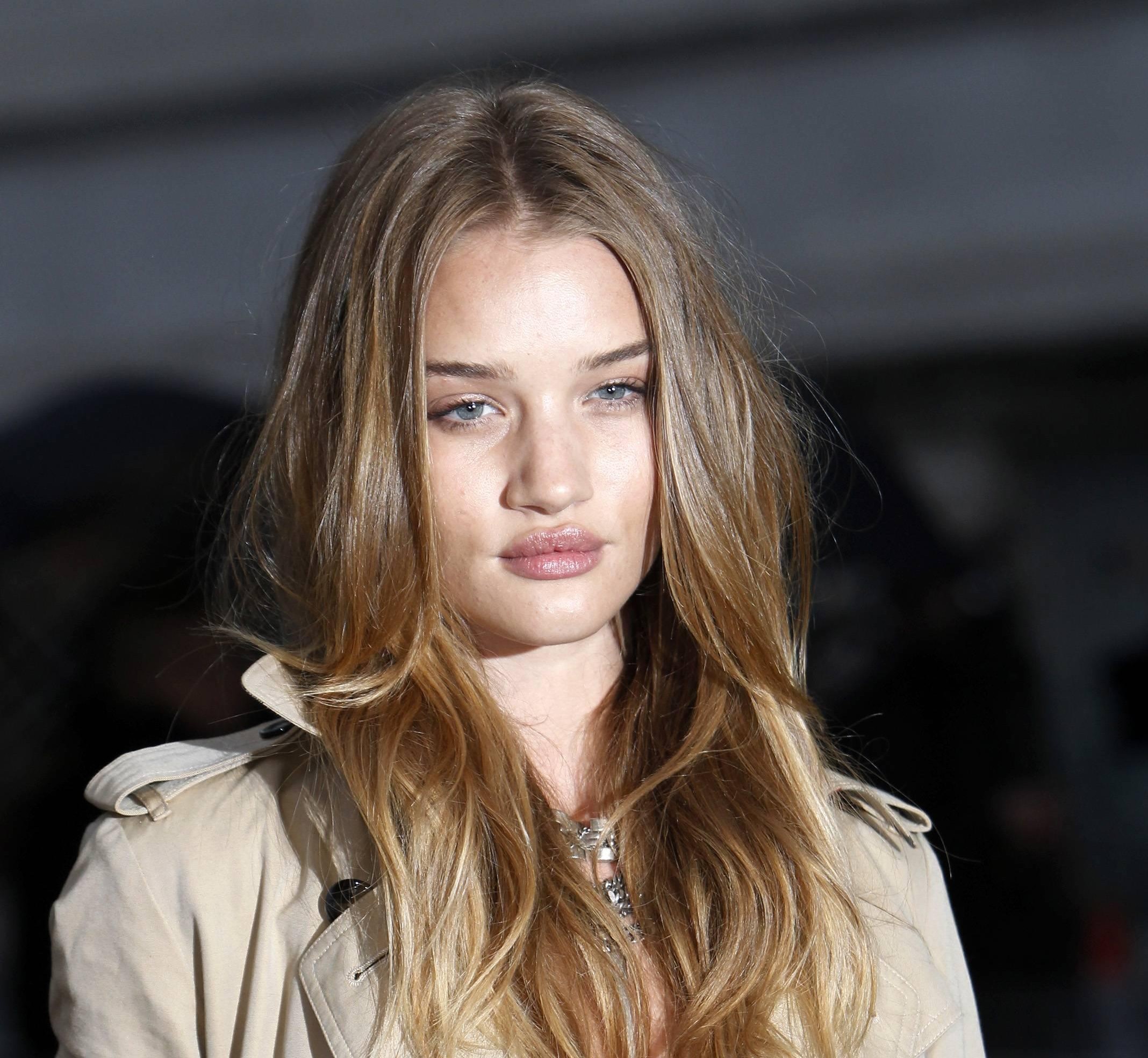 Роузи хантингтон-уайтли в молодости. Роузи хантингтон в молодости. Роузи хантингтон в молодости. Rosie huntington-whiteley. Роузи хантингтон в молодости.