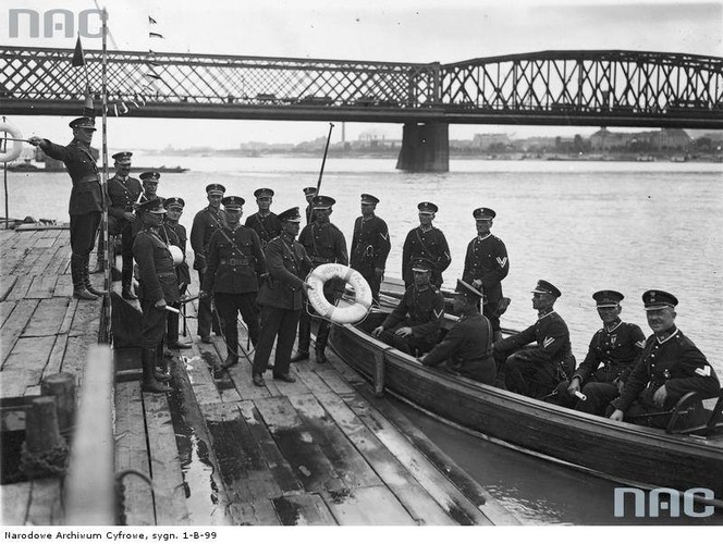 PRZEDWOJENNI POLSCY POLICJANCI