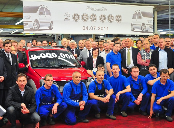 Produkcję drugiej generacji pandy uruchomiono w 2003 roku - po ośmiu latach w lipcu 2011 roku z linii produkcyjnej zjechał dwumilionowy egzemplarz