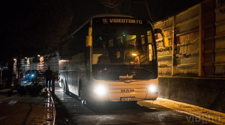 Rátámadtak a Videoton csapatbuszára /Fotó: vidi.hu