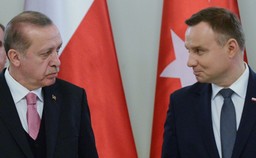 Maciążek: Sułtan przyszedł do Warszawy. Warszawa do sułtana nie...