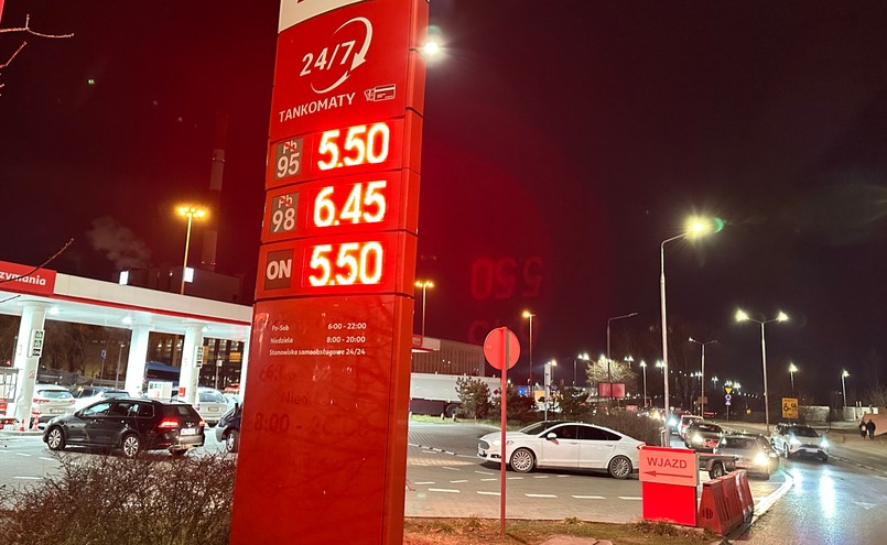 Stacja paliw Auchan - promocja na benzynę 95 i olej napędowy