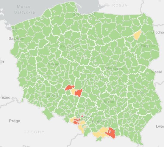 Obecnie powiaty objęte żółtymi i czerwonymi strefami