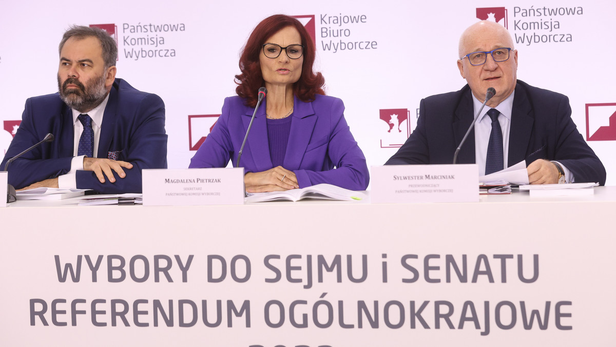 Frekwencja w niedzielnych wyborach parlamentarnych, według danych z 85 proc. komisji wyborczych, wyniosła 73,59 proc. — poinformował w poniedziałek przewodniczący Państwowej Komisji Wyborczej Sylwester Marciniak.