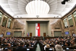 najnowszy sondaż: pięć partii w sejmie, na czele koalicja obywatelska