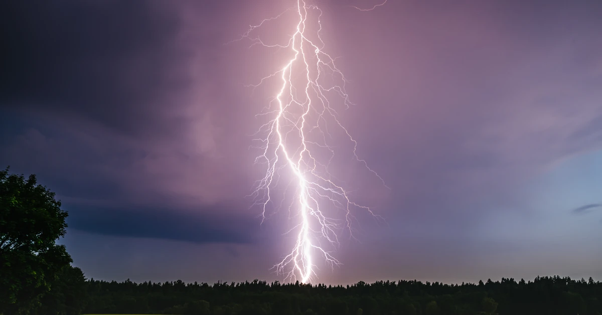 Alert, rozpętają się burze, będą trąby powietrzne. Trzeba się mieć na baczności