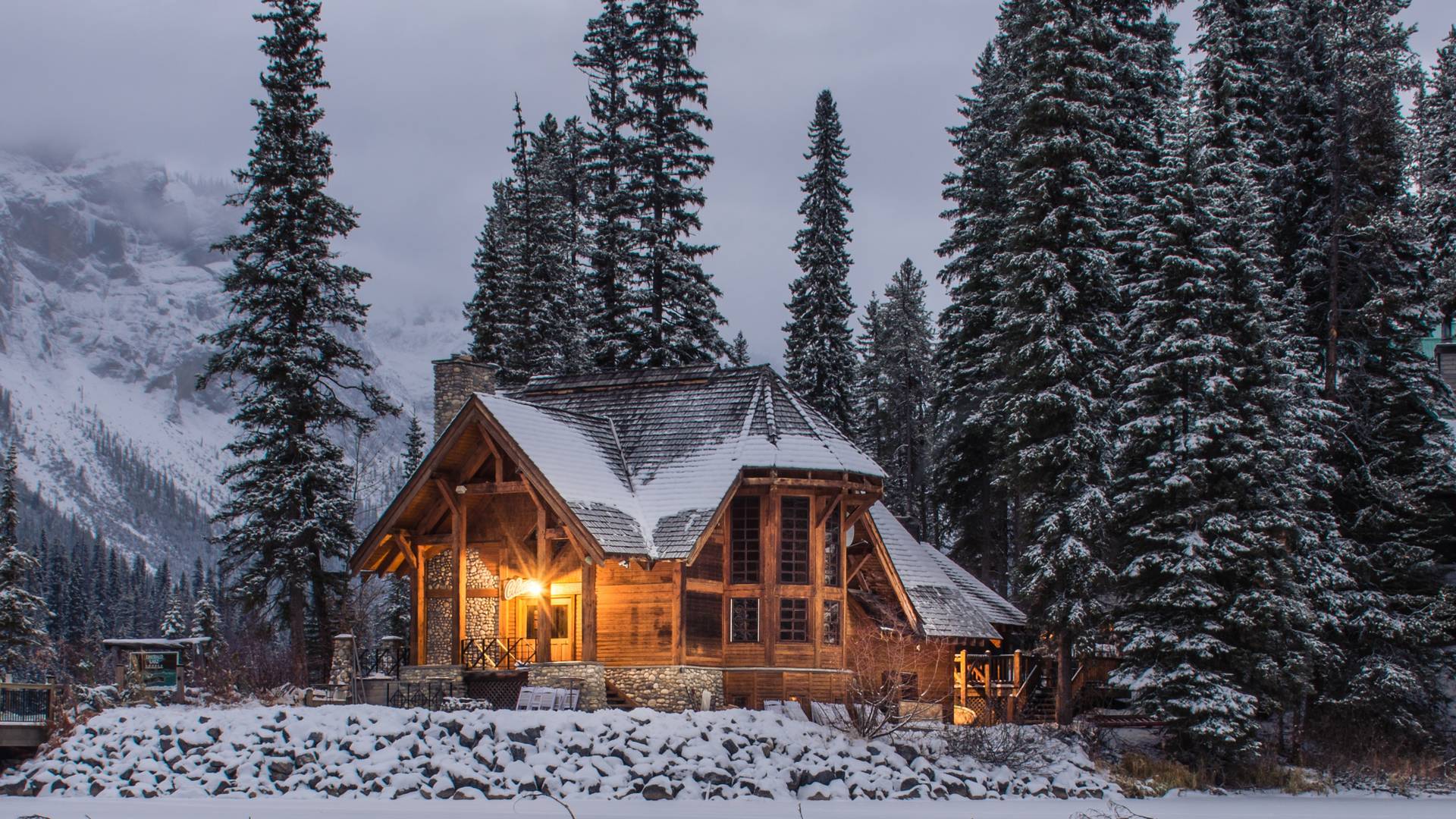 Pięć magicznych miejsc, które sprawią, że pokochasz zimę