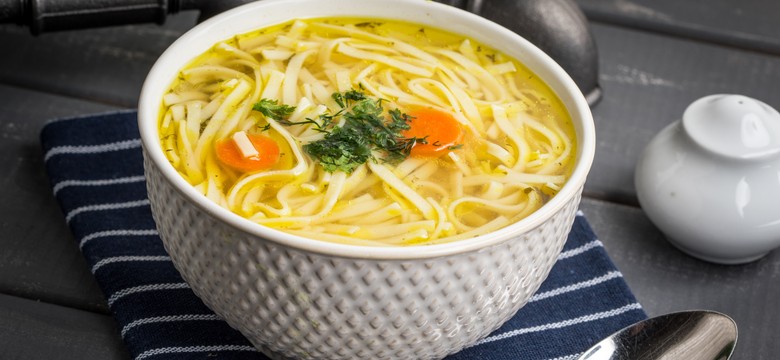 Pyszny obiad na niedzielę. Podajemy przepis, Ty gotujesz. Rosół jak u mamy