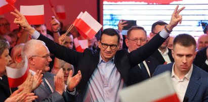 Spotkanie Morawieckiego z mieszkańcami Łodzi. Zaczęło się od zgrzytu