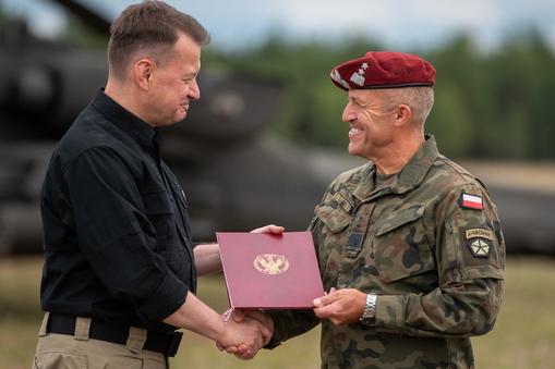 Minister Obrony Narodowej Mariusz Błaszczak i gen. dyw. Adam Joks