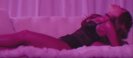 Ariana Grande w teledysku "Dangerous Woman"