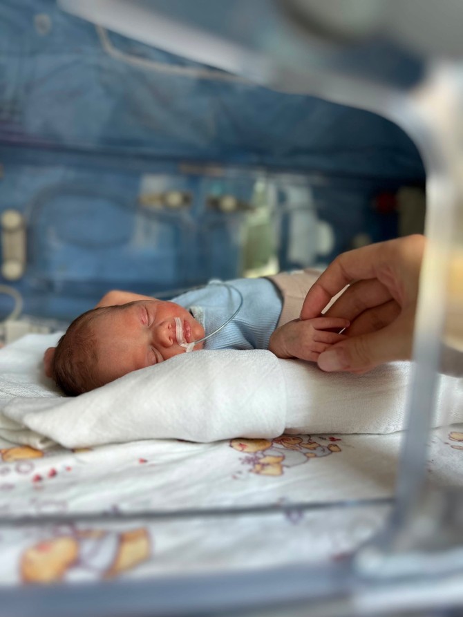 Saša je rođena sa svega 1.600 grama