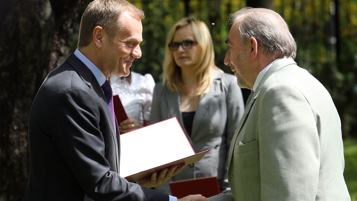 Premier Donald Tusk nagrodził w środę laureatów pierwszej edycji konkursu "Generacja Przyszłości". To program dla studentów, którzy chcą wziąć udział w międzynarodowych konkursach i zawodach. Tusk wręczył też doroczne nagrody dla wybitnych naukowców.