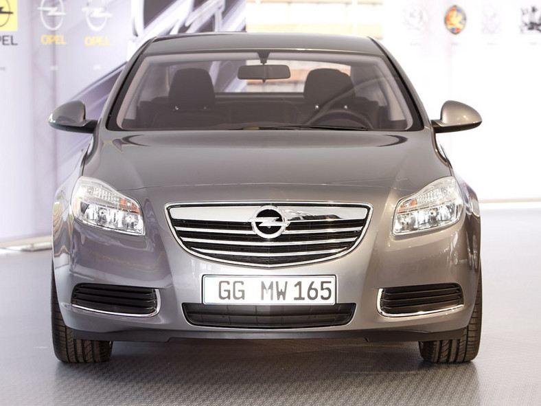 Opel Insignia: pierwsza statyczna prezentacja