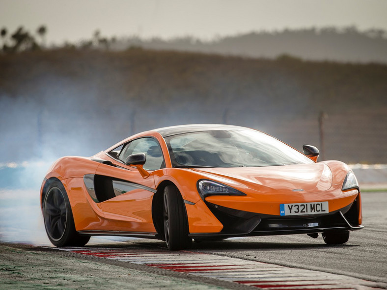 McLaren-570S Coupe 