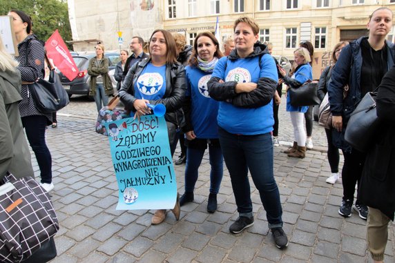 Pracownicy sądów protestowali w centrum Poznania fot. Codzienny Poznań / S. Toroszewska