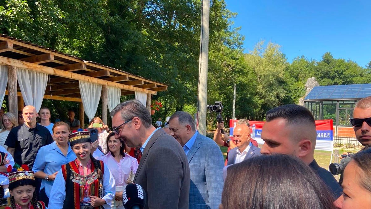 Vučić 