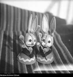 Wielkanoc w czasach PRL. "Święta Wiosenne" z babką z prodiża i jajkami od zakładu pracy [FOTO]