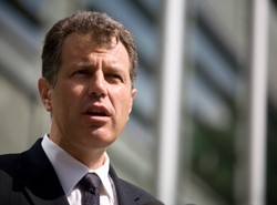 Milewicz oddała order, bo to modne