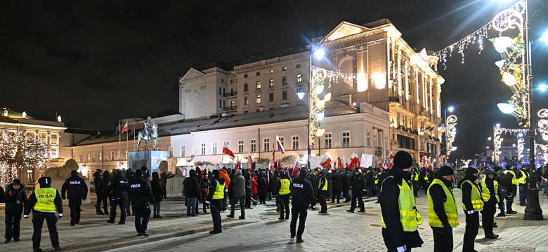 Potężne utrudnienia w Warszawie. Marsz 11 stycznia: Trasa, objazdy, zamknięcia ulic