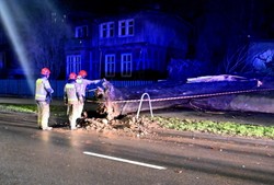 Katastrofalne skutki wichur. Jedna osoba nie żyje, tysiące osób bez prądu