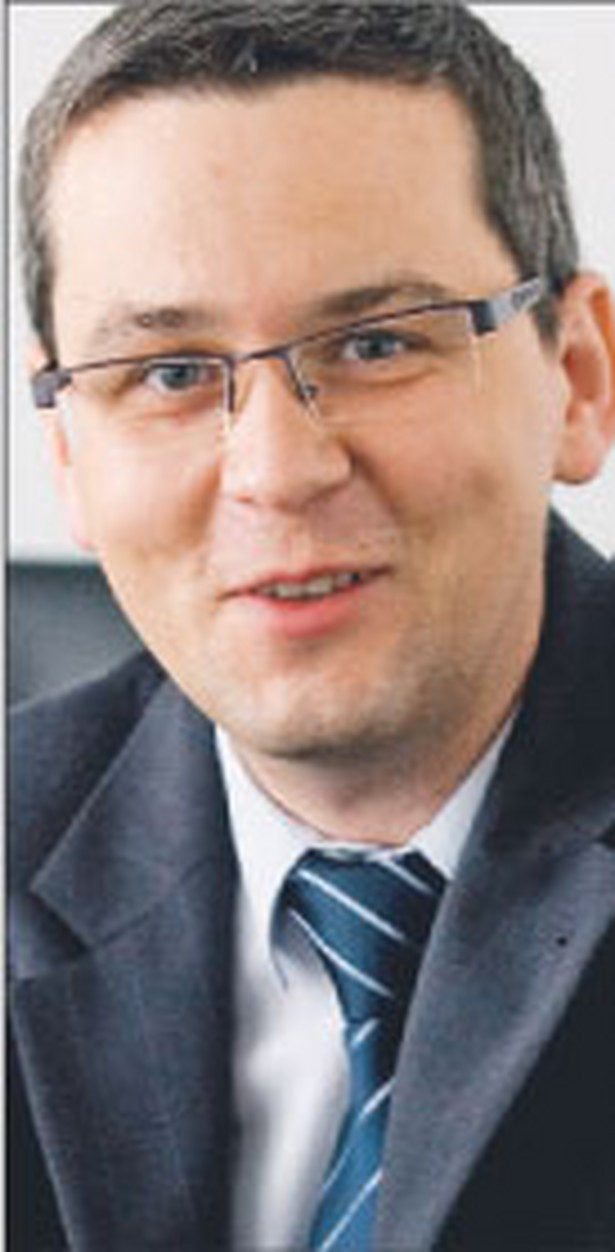 Paweł Dudzic, z departamentu ochrony klientów KNF