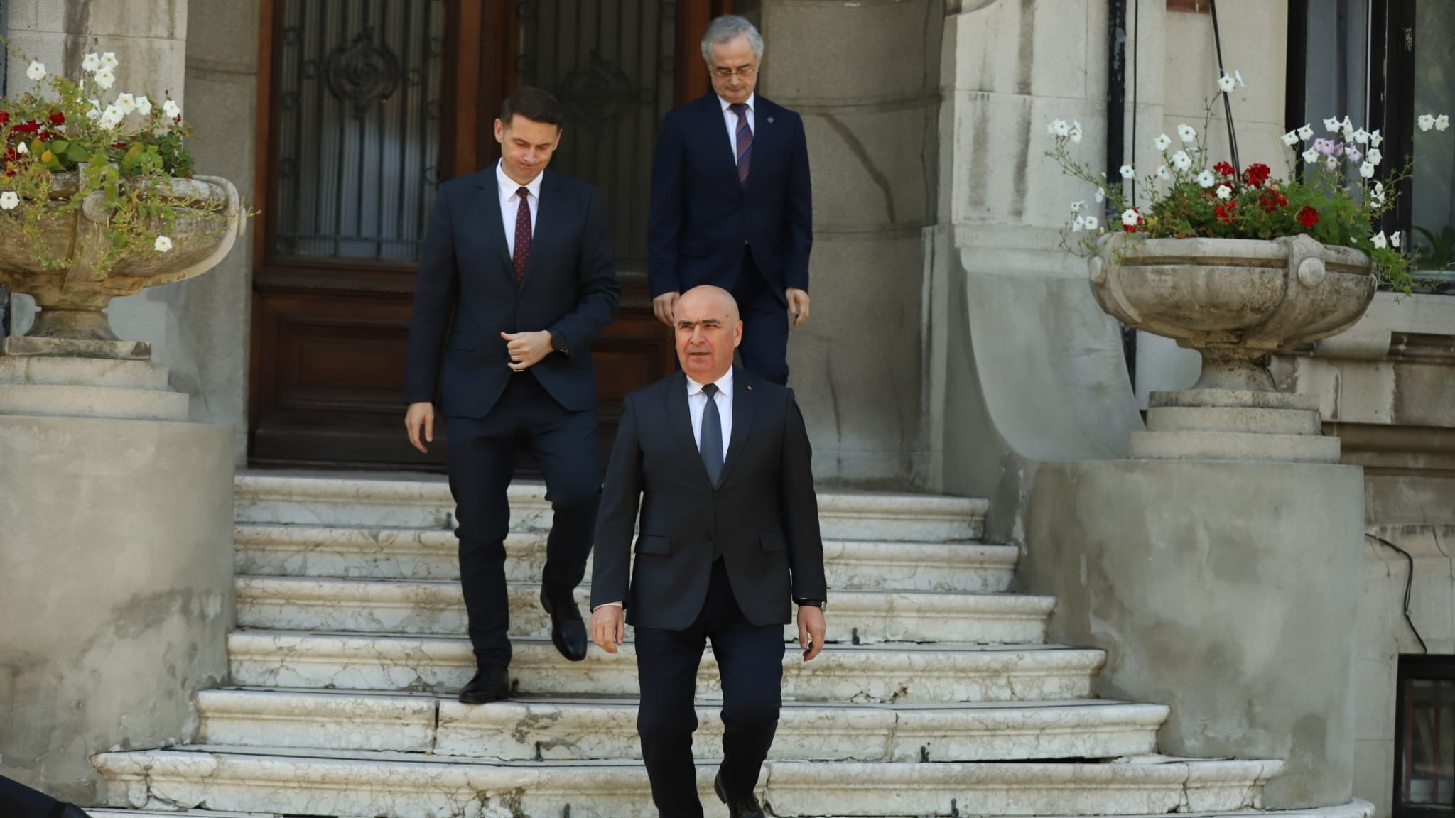 Stenograme din ședința PNL în care partidul lui Bolojan a decis să voteze Guvernul Luca Niculescu, majoritar PSD: „Domnule președinte, e un reproș pe care vi-l fac direct”