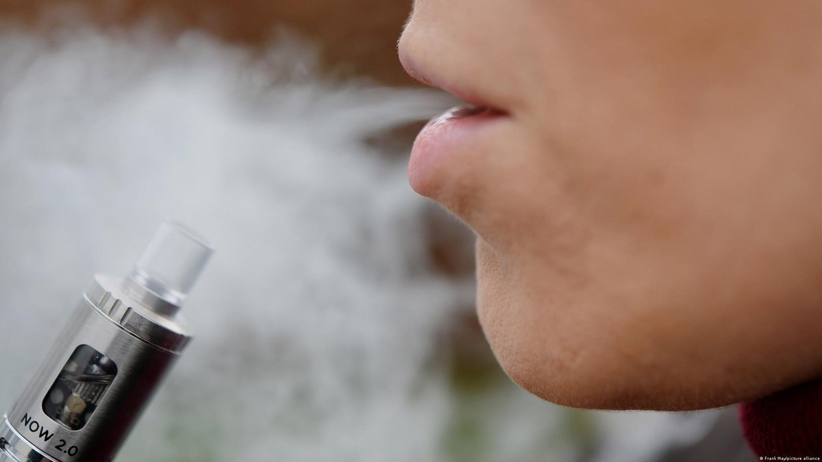 czy vape jest szkodliwy Czterech na dziesięciu palaczy błędnie uważa, że vaping jest równie sz –  SMOKO E Cigarettes main image 0
