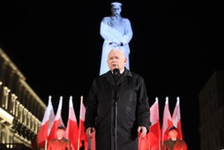 Prezes PiS Jarosław Kaczyński na miesięcznicy smoleńskiej, listopad 2022 r.