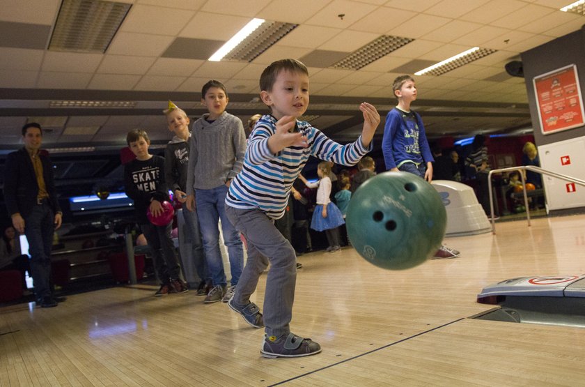 Gra w kręgle w MK Bowling to super zabawa!