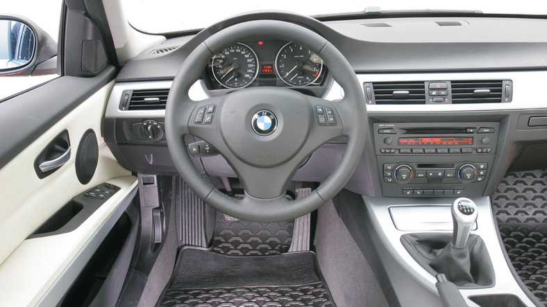 10. BMW serii 3 E90 (2005-13) - od 20 000 zł  