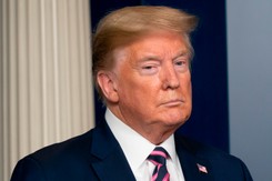 Koronawirus w USA. Trump zachęca stany do otwarcia szkół