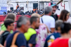 Rekord uchodźców na Lampedusie. Tylu imigrantów w ciągu doby jeszcze tam nie było