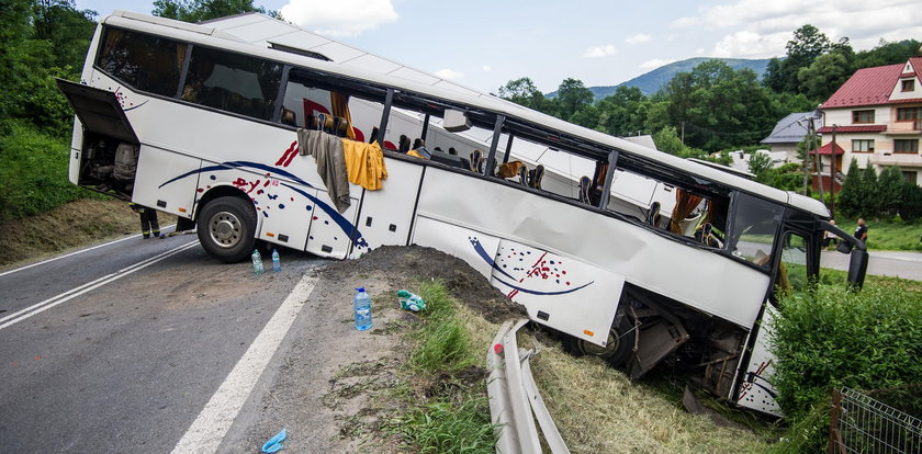 Wypadek autobusu z dziećmi. Kierowca usłyszał zarzuty