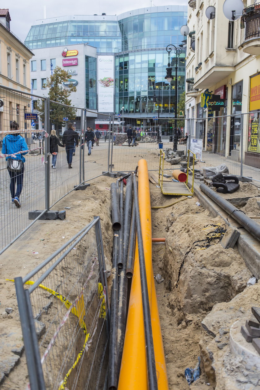 Miesięczne opóźnienie przy remoncie ulicy Wrocławskiej