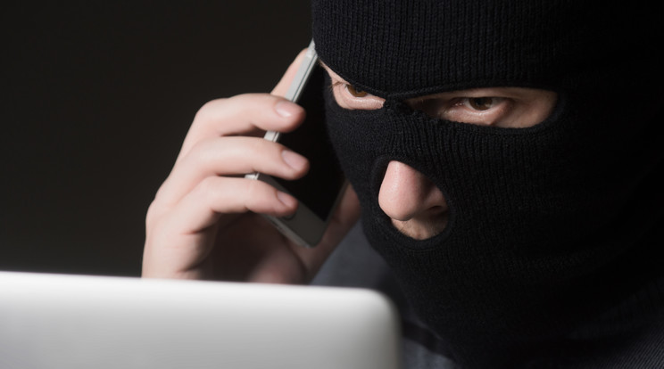 Nehezebb lesz mobilon szervezkedniük a terroristákanak / Fotó: Shutterstock