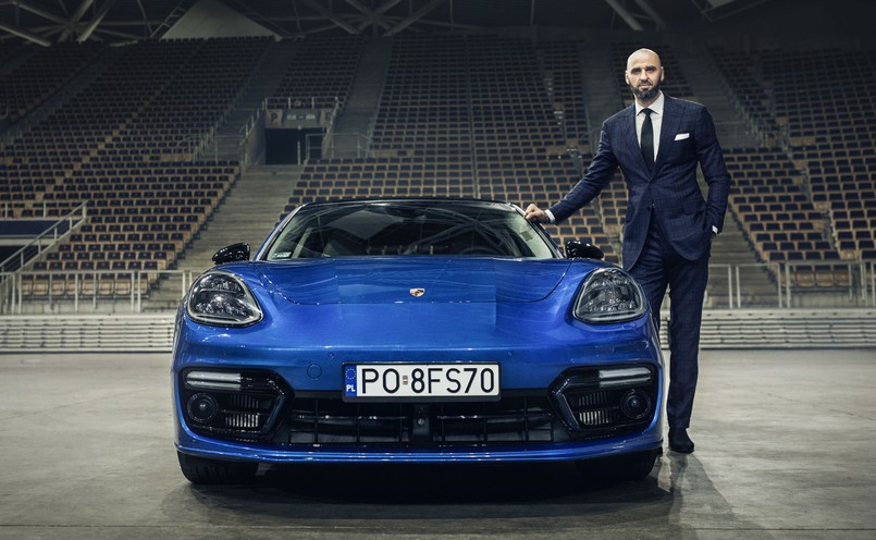 Marcin Gortat i Porsche Panamera 4 E-Hybrid Sport Turismo